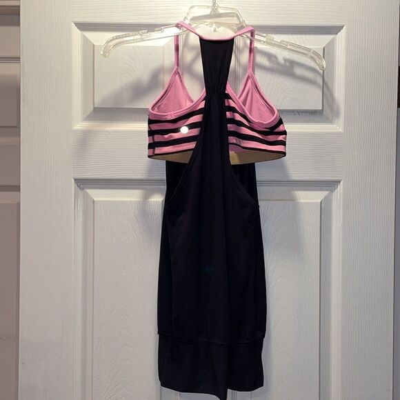 Lululemon No Limits Tank Top Black & Pink - Picture 2 of 5